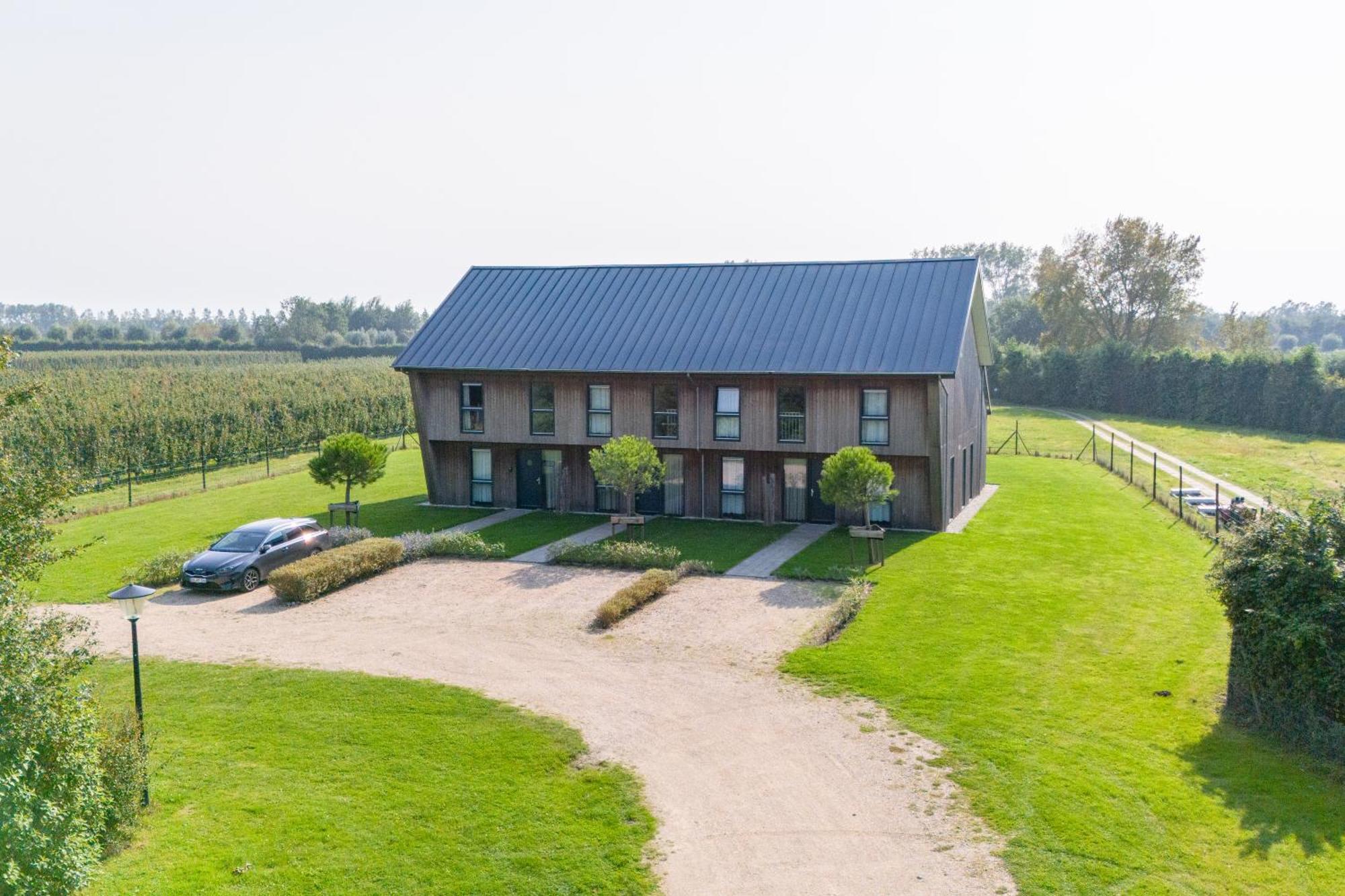Welcome In - Vakantiehuis 6 En 12 Personen, Vroondijk In フラウヴェンポルデル エクステリア 写真